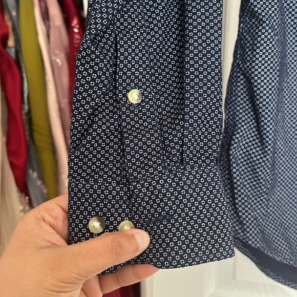 Grameen Uniqlo full sleeve button down shirt - Picture 3 of 8
